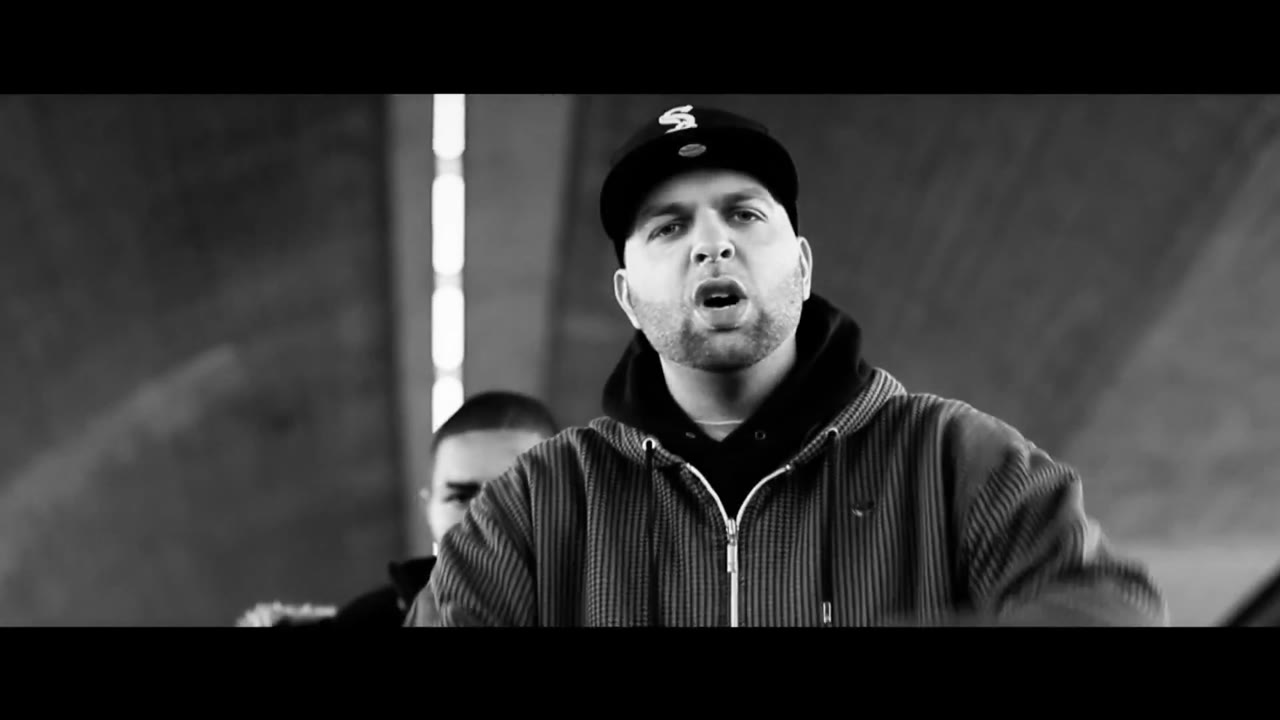 LAZAR – „Das Leben ist ne Hoe" Musikvideo