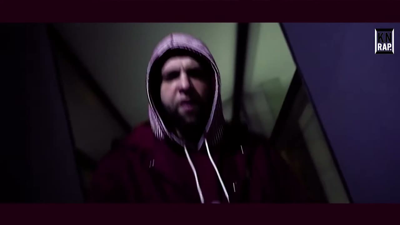 LAZAR – „Undercover Bizzniz" Paar Bars