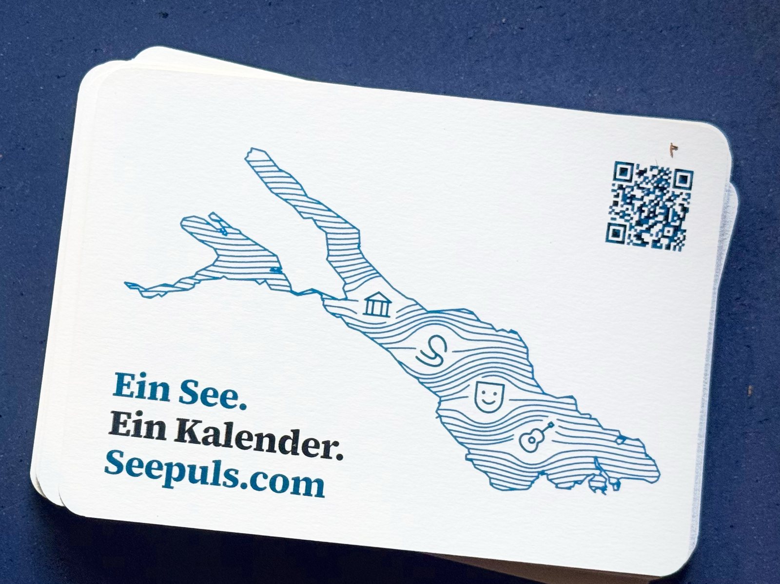 Seepuls – Postkarte «Ein See. Ein Kalender.»